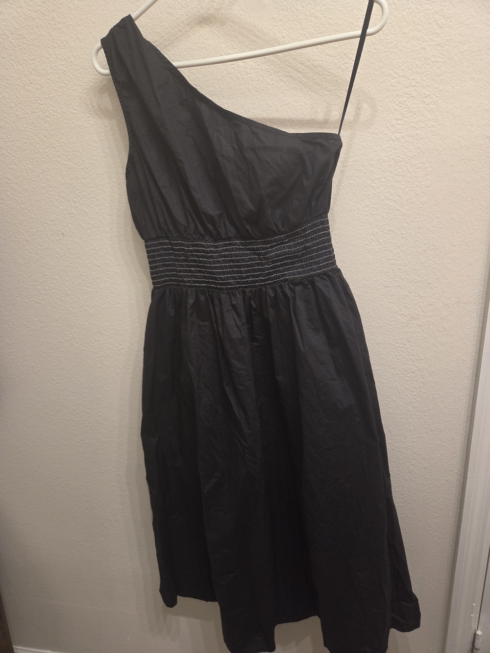 Petal & Pup One-Shoulder Black Cotton Dress With Pockets